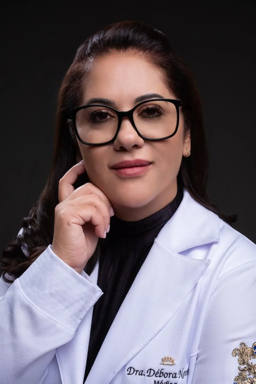 Débora Neves