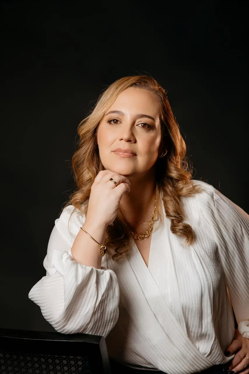 Dra Vanessa Paiva